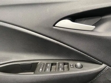 ONIX HATCH LT 1.0 12V FLEX 5P MEC.