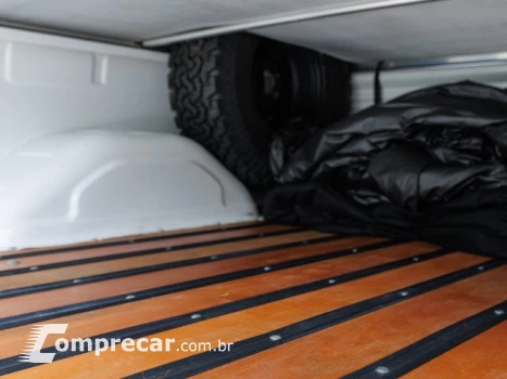 D20 - 4.0 CUSTOM DE LUXE CS 8V TURBO 2P MANUAL