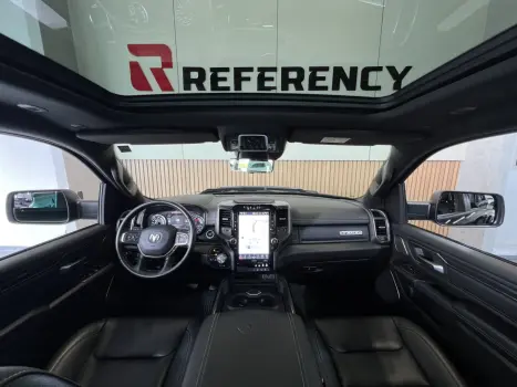 1500 5.7 V8 GASOLINA REBEL CD 4X4 AUTOMÁTICO