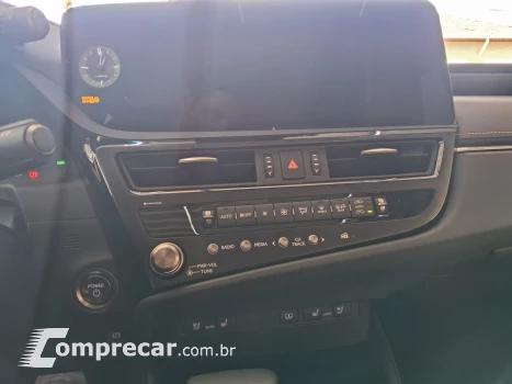 ES 300 H 2.5 16V 4P LUXURY HÍBRIDO AUTOMÁTICO CVT