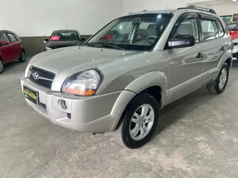 Hyundai Tucson 2.0 Mpfi Gl 16V 142Cv 2Wd Gasolina 4P Automático 4 portas