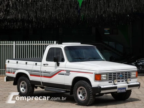 CHEVROLET D20 - 4.0 CUSTOM DE LUXE CS 8V TURBO 2P MANUAL 2 portas