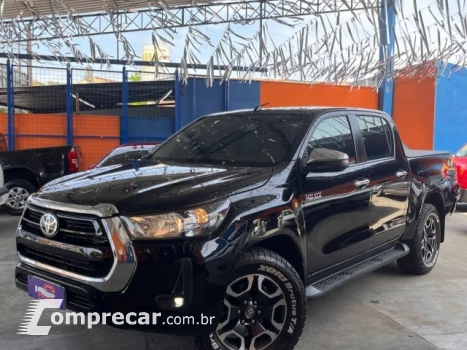 Toyota HILUX - 2.8 D-4D TURBO CD SRV 4X4 AUTOMÁTICO 4 portas
