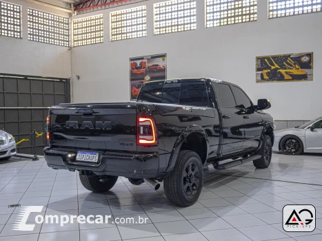 2500 6.7 I6 Turbo Laramie Night Edition CD 4X4
