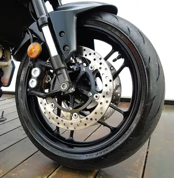 YAMAHA MT-07 CONNECTED ABS