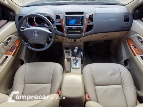 HILUX SW4 3.0 SRV 4X4 7 Lugares 16V Turbo Intercooler