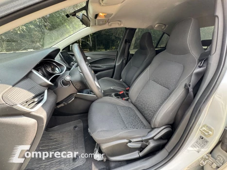 ONIX 1.0 Turbo Plus LT