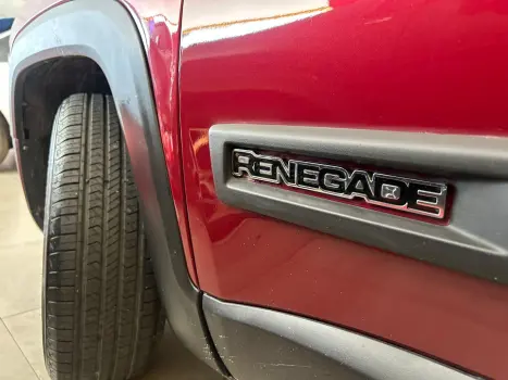 Renegade Longitude 1.8 4x2 Flex 16V Aut.