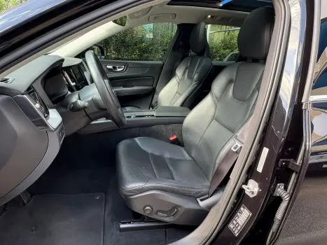 XC60 2.0 T5 Momentum AWD Geartronic