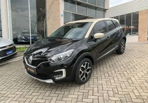 Renault CAPTUR Intense 1.6 16V Flex 5p Aut. 4 portas