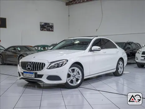 Mercedes-Benz C 250 2.0 CGI Avantgarde 4 portas