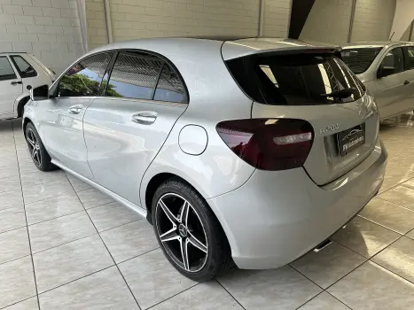 A 200 1.6 Turbo Urban 16V