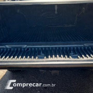 L200 TRITON 2.4 HLS 4X2 CD 16V