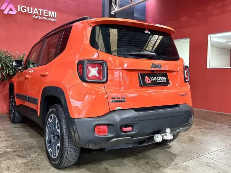 RENEGADE 2.0 16V TURBO DIESEL TRAILHAWK 4P 4X4 AUTOMÁTICO