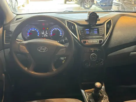 HB20S 1.0 COMFORT PLUS 12V FLEX 4P MANUAL