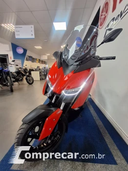 XMAX 250