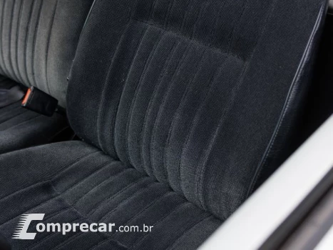 D20 - 4.0 CUSTOM DE LUXE CS 8V TURBO 2P MANUAL