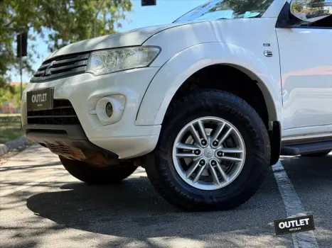 L200 TRITON 3.5 HPE 4X4 CD V6 24V FLEX 4P AUTOMÁT