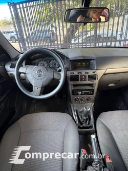 VECTRA 2.0 MPFI Expression 8V