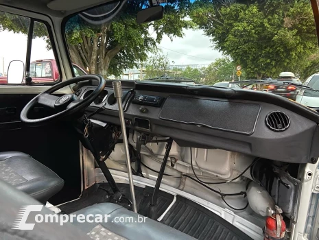 KOMBI 1.6 MI Furgão 8V