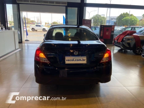 Versa Sedan 1.6 16V 4P FLEX S