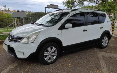 NISSAN LIVINA 1.6 SL X-gear 16V 4 portas