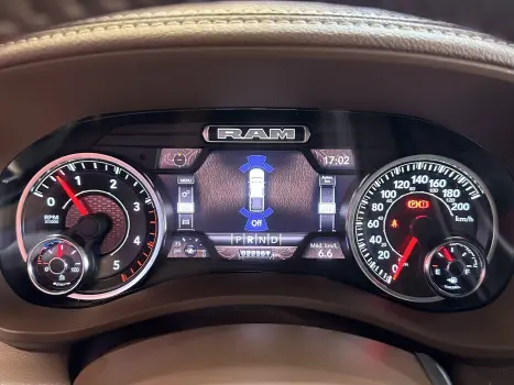 3500 6.7 I6 TURBO DIESEL LARAMIE CD 4X4 AUTOMÁTICO