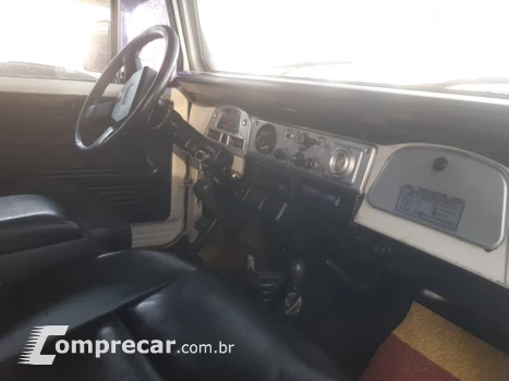BANDEIRANTE 3.7 Bj50lv 4X4 Teto Rigido