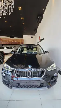 BMW X1 2.0 16V Turbo Activeflex Sdrive20i GP 4 portas