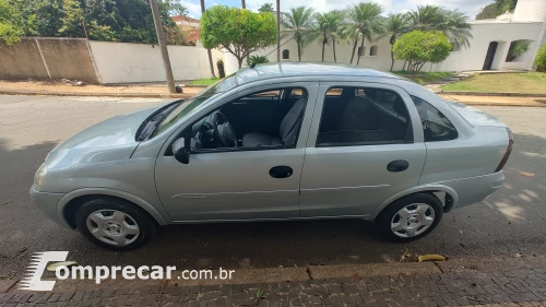 CORSA 1.4 MPFI Maxx Sedan 8V