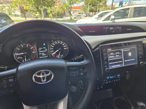 HILUX 2.8 D-4D TURBO DIESEL CD SR 4X4 AUTOMÁTICO