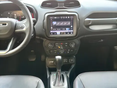 RENEGADE 1.3 T270 TURBO FLEX TRAILHAWK 4X4 AT9