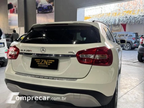 GLA 200 1.6 CGI FLEX STYLE 7G-DCT