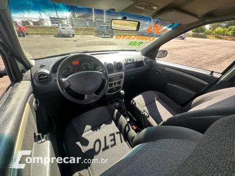 LOGAN 1.0 12V SCE Expression