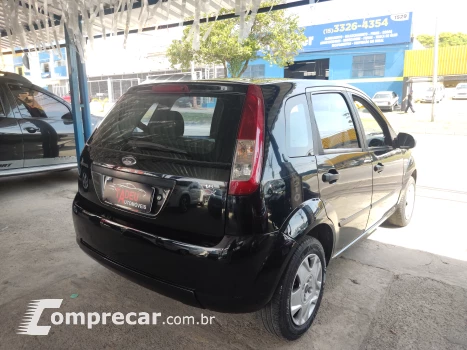 FIESTA 1.6 MPI Class Hatch 8V