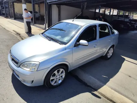 CHEVROLET CORSA 1.4 MPFI Premium Sedan 8V 4 portas