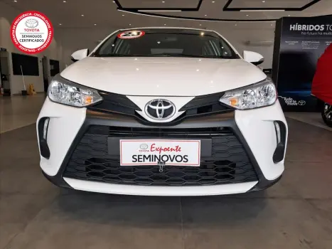 YARIS 1.5 16V FLEX SEDAN XL LIVE MULTIDRIVE