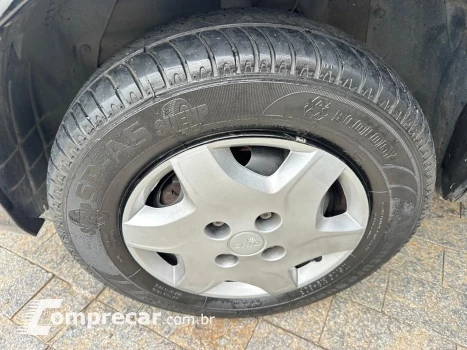 CELTA 1.0 MPFI LT 8V