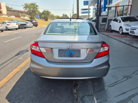 Civic Sedan EXS 1.8/1.8 Flex 16V Aut. 4p