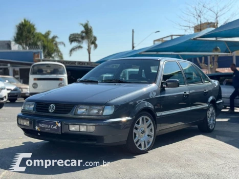 Volkswagen PASSAT 2.0 GL 8V GASOLINA 4P MANUAL 4 portas