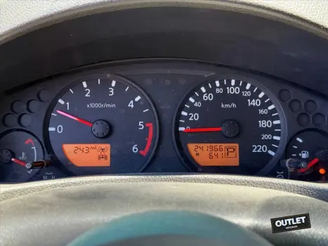 FRONTIER 2.5 LE 4X4 CD TURBO ELETRONIC DIESEL 4P