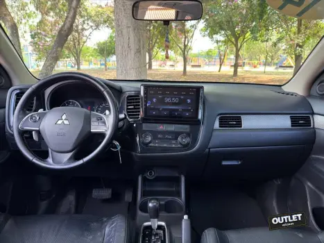 OUTLANDER 2.0 16V GASOLINA 4P AUTOMÁTICO