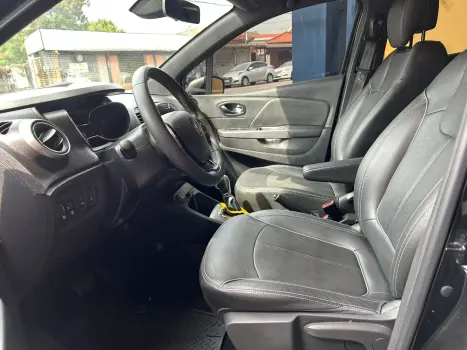 CAPTUR Intense Bose 1.6 16V Flex 5p Aut.