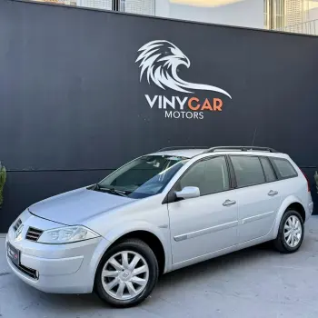 Renault MEGANE 1.6 Dynamique Grand Tour 16V 4 portas