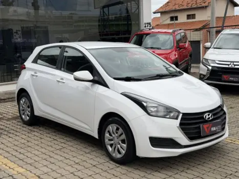 HB20 - 1.0 COMFORT PLUS 12V 4P MANUAL