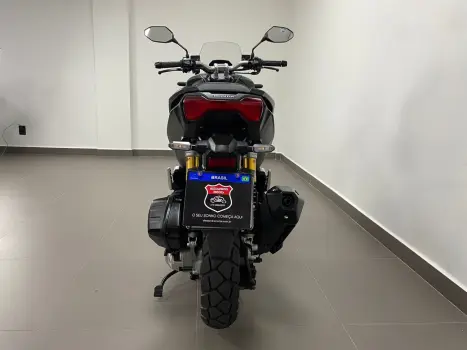 HONDA ADV
