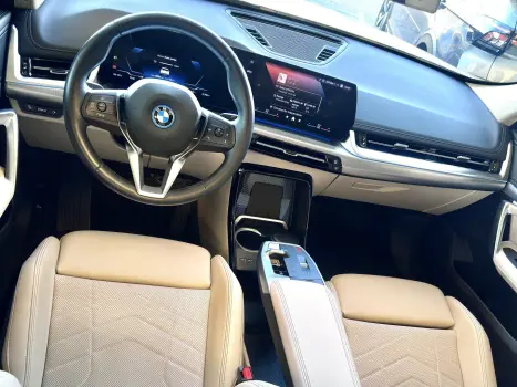 iX1 ELÉTRICO eDRIVE20 X LINE