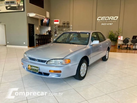 Toyota Camry 2.2 16V 4P LE AUTOMÁTICO 4 portas