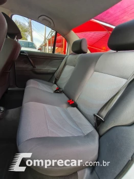 Polo Sedan 1.6 4P