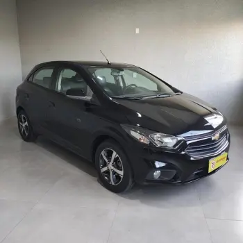 CHEVROLET ONIX 1.4 MT LTZ 4 portas